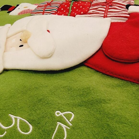 St. Nick's Choice Felt Embroidered Merry Christmas Tree Skirt 55" Diameter - Picture 3 of 7